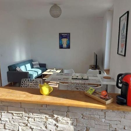 Appartement Proche Des Parcs Vichy Esterno foto